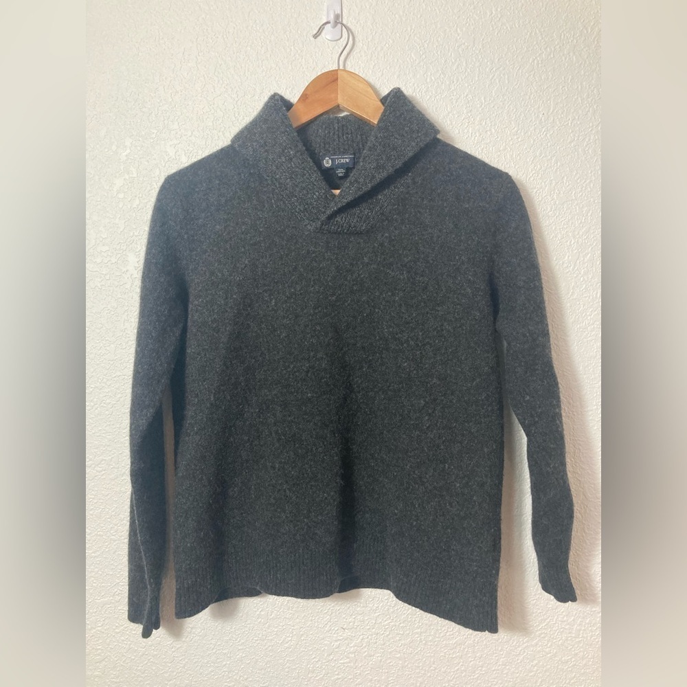 J Crew 100% lambswool charcoal grey sweater size small